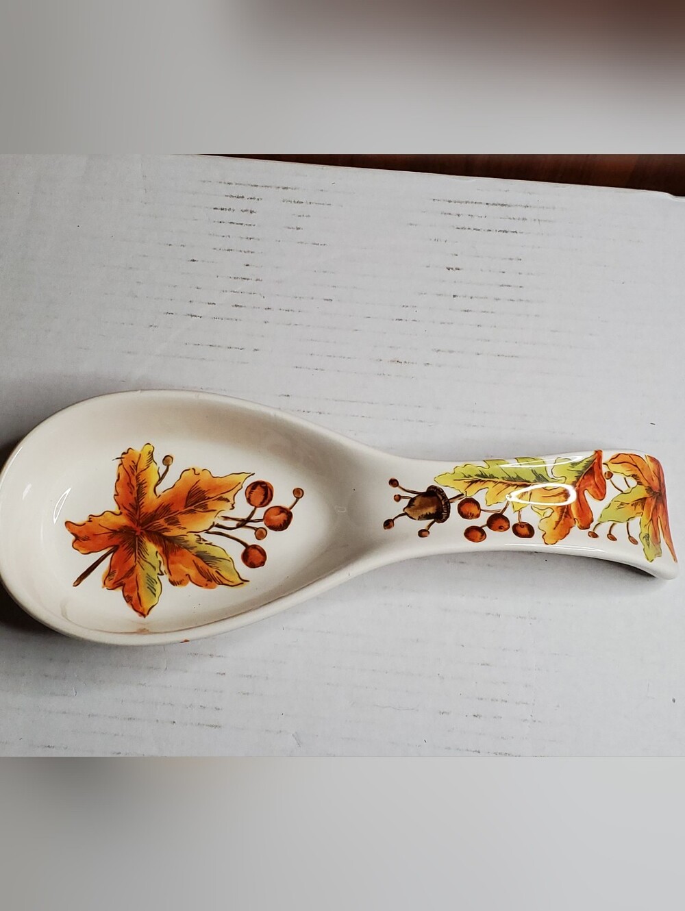 Ceramic Fall-Leaf Spoon Rest in White with Orange and Brown Motif
